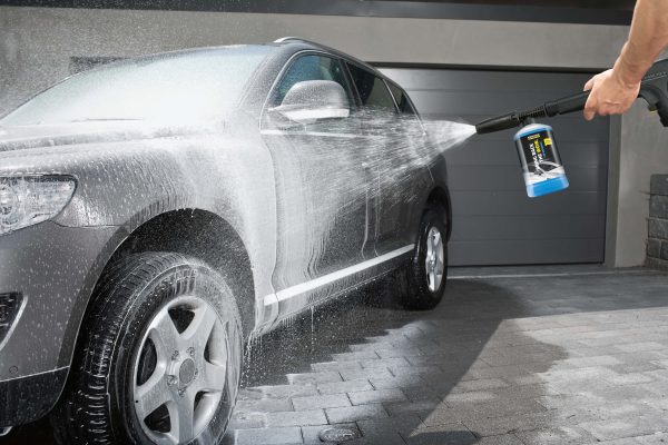 FJ_entry_car_shampoo_JP_app_04_CI15_2000x3000px_3000x2000px.JPG