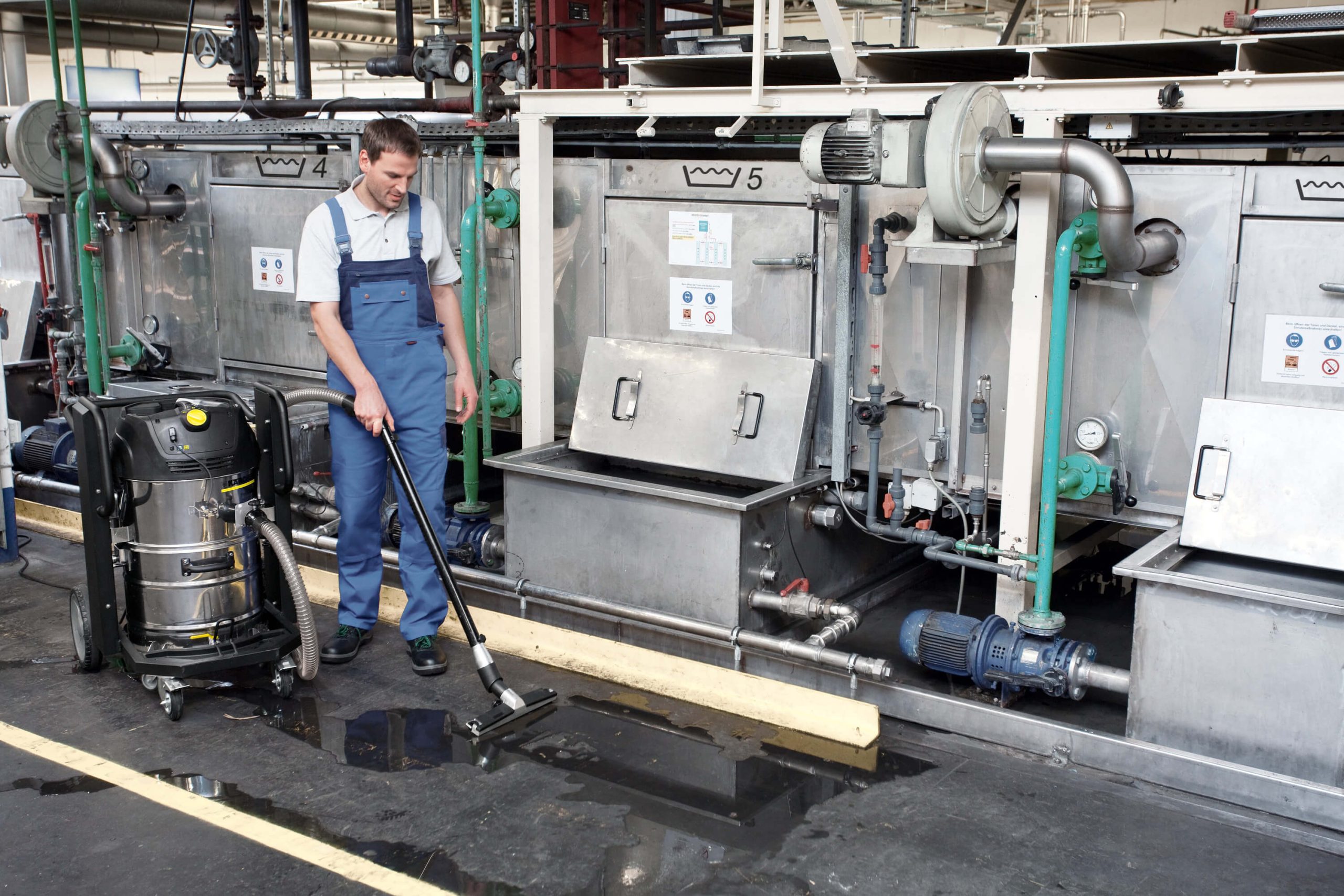 IVC_60_24_2_tact2_wet_app_ant_1_CI15_2000x3000px_3000x2000px Application Image